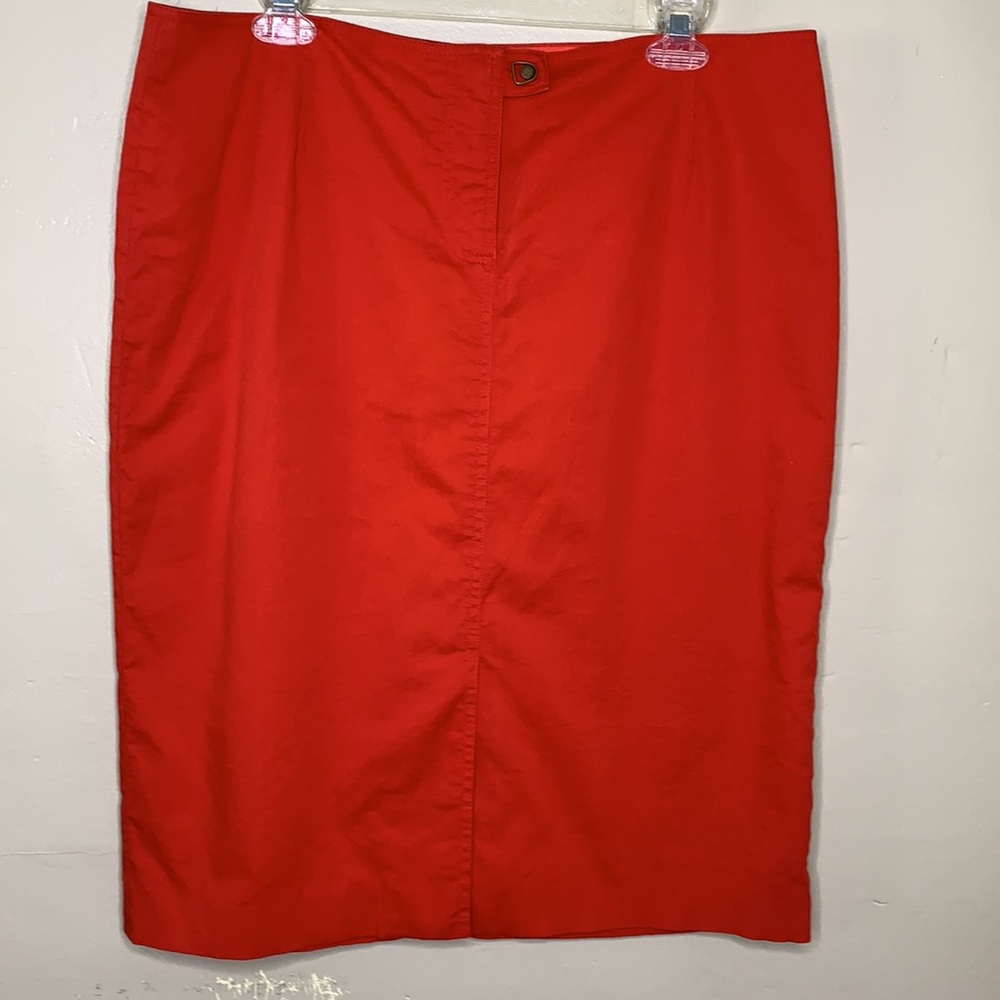 DAVID MEISTER Skirt Red Fly Front MIDI Vertical Micro Ribbed Texture Pencil 14